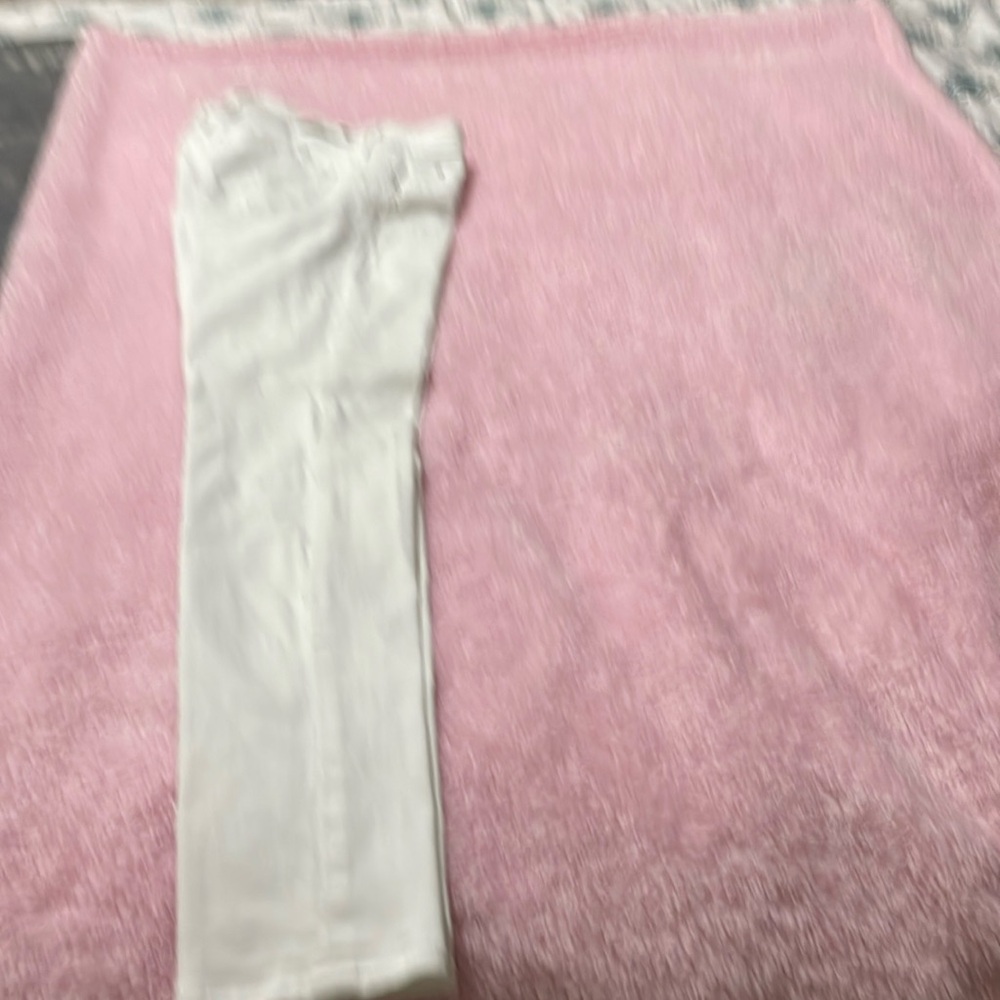Y M I size 7 white